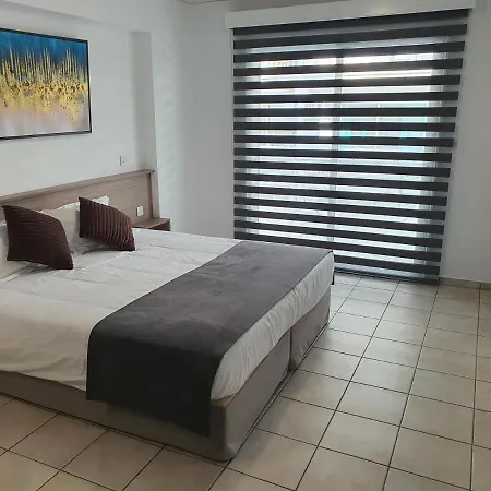 Апартаменты Bay Ларнака