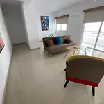 Bay Apartment *