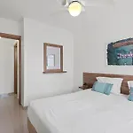 Bay 公寓