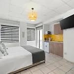 Bay Apartment
