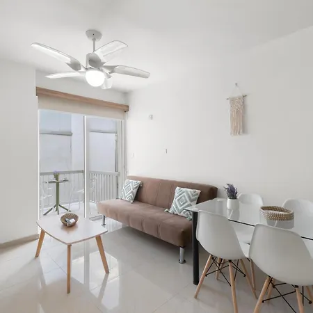Apartment Bay *